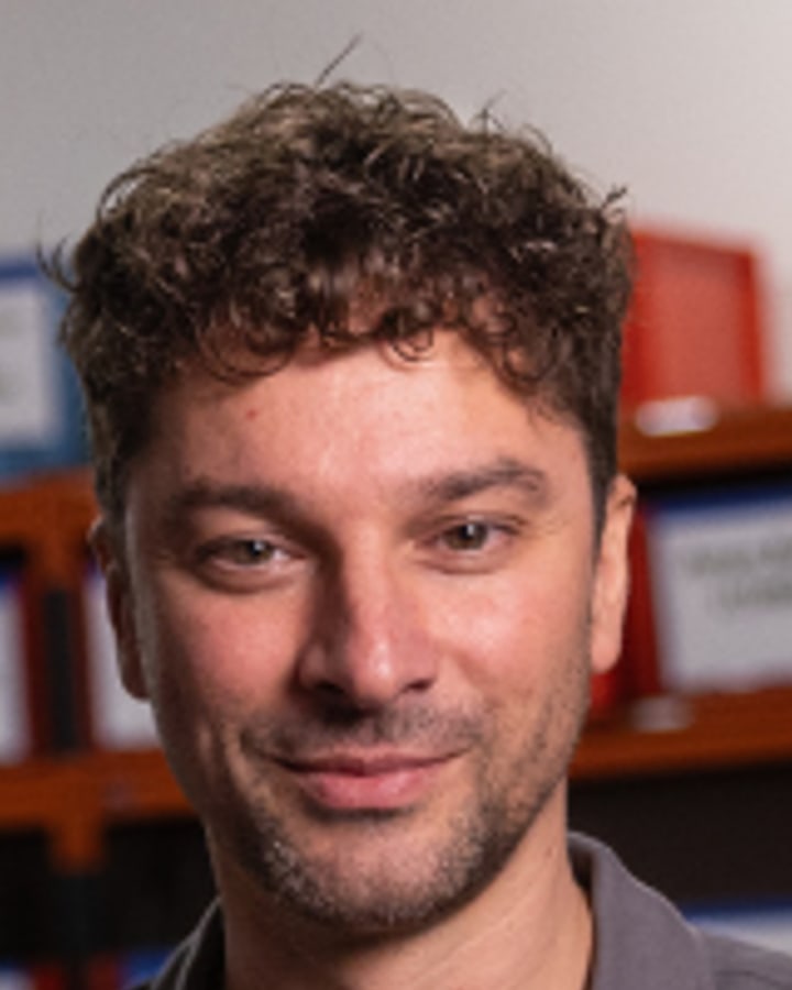 Marc Herdes, Mede-oprichter